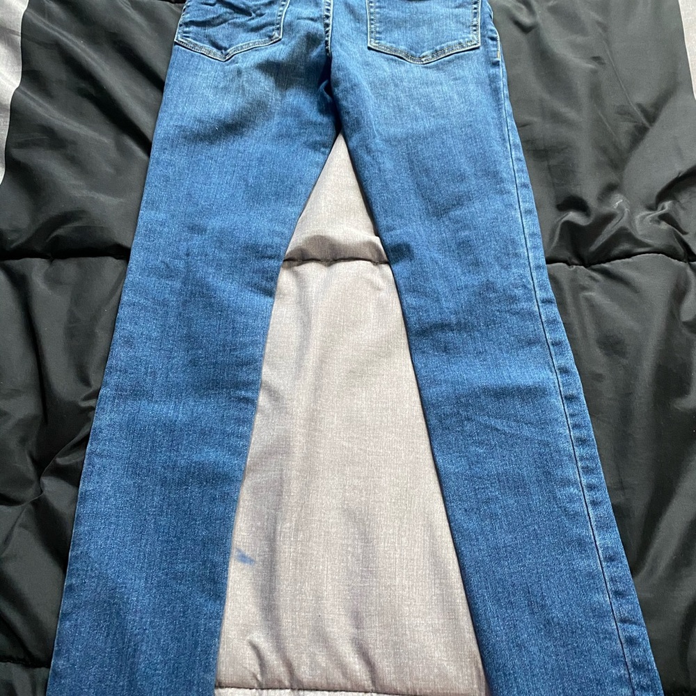 🦞 3/ $10 🦞 Girls blue jeans 👖 - Picture 2 of 4